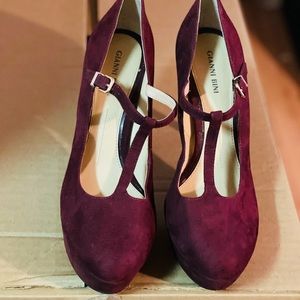 Burgundy Gianni Bini heels